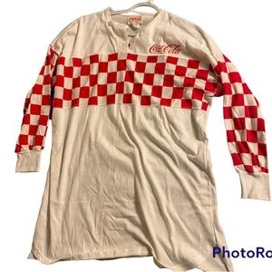 Vintage Coca Cola Shirt. ❤️Offers Welcome❤️